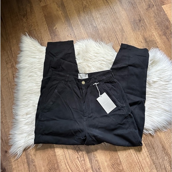 EVERLANE The Relaxed Chino In Black - Picture 3 of 7